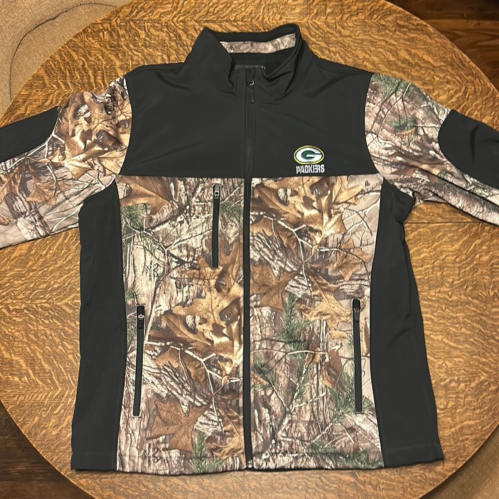 Men’s XL Green Bay Packers Camouflage Jacket - Full Zip